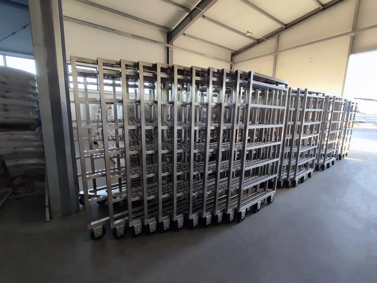 Paslanmaz Çelik Tütsüleme Arabaları